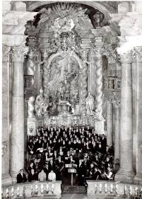 Erstes Konzert des Chores der Musikvereinigung mit Orchester in der Klosterkirche Weltenburg 1968 © Josef Herzig